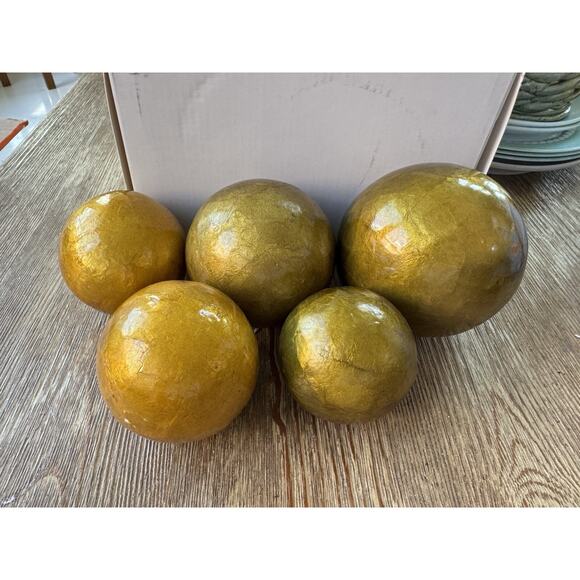 Decorative Set of 5 Spheres Balls Orbs. Shades Of Yellow Green Gold. Glossy - Picture 3 of 3
